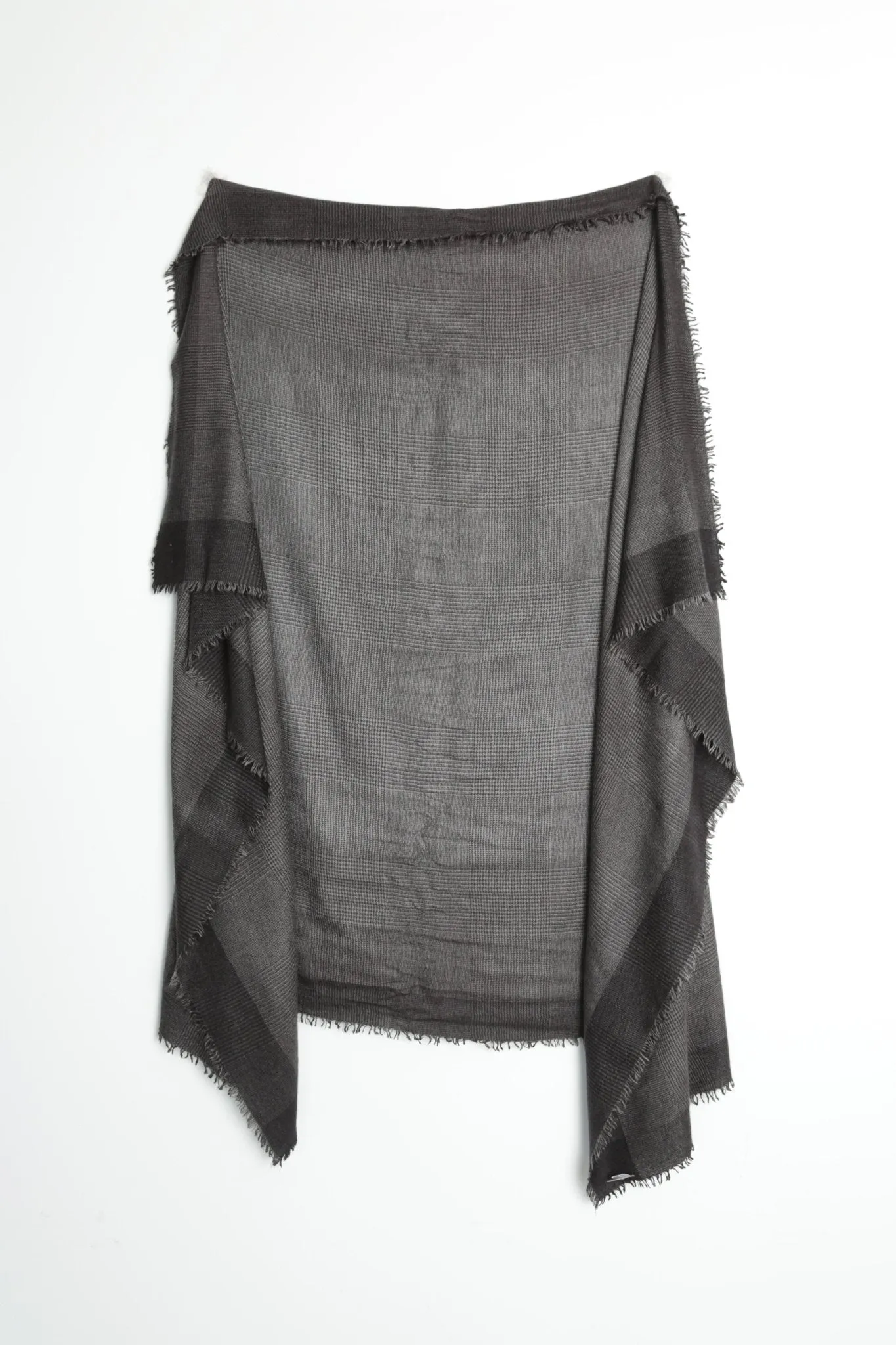 GRIGIO SCARF IN ITALIAN CASHMERE